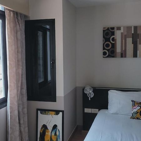 Twenty Three Residence Бангкок Экстерьер фото