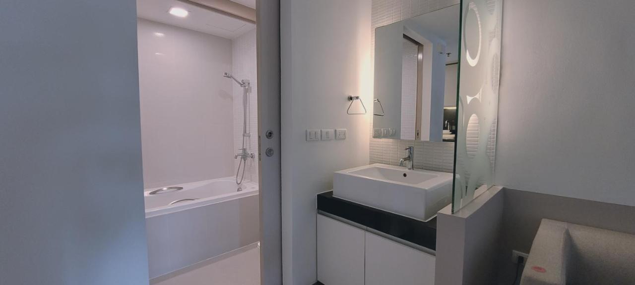 Twenty Three Residence Бангкок Экстерьер фото